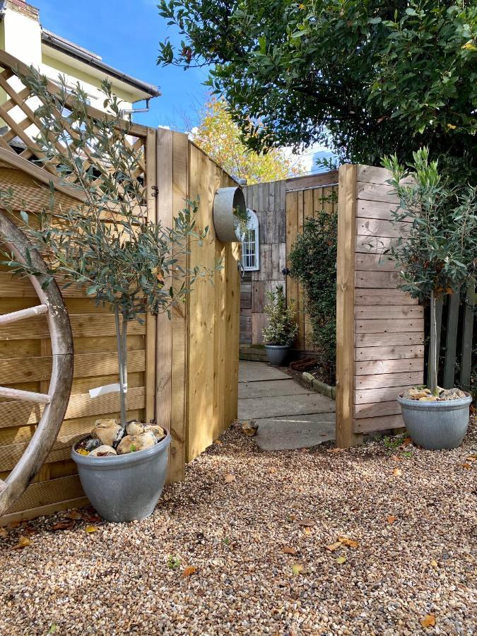 Little Limes An Adorable Little Suffolk Getaway With Outside Space Near Woodbridge Eyke المظهر الخارجي الصورة